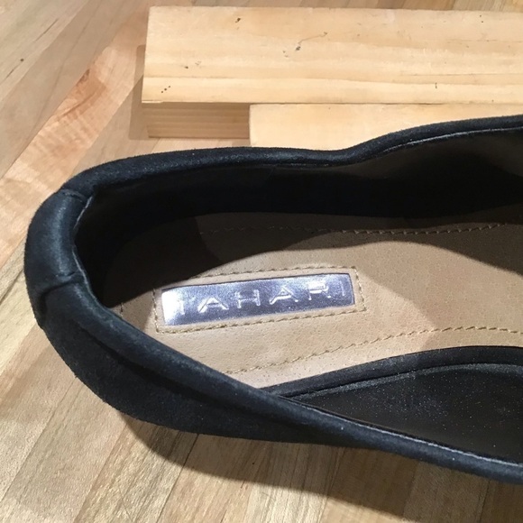 Tahari “Lucy” slip on Oxford style leather black flats. Size 6.5 - Picture 9 of 10